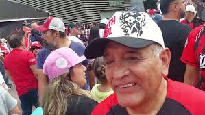 Firma del prospecto receptor mexicano, Pedro Félix.