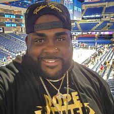 A Historic Milestone! For the first time in 105 years, the Tarrant County  Bar Association has elected its first Black woman attorney as President —  President Marvina Robinson! 💼⚖️ This isn't just