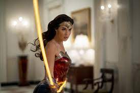 Diana tries on modern clotheswonder woman playlist. Wonder Woman 1984 Besetzung Schauspieler Crew Moviepilot De