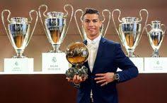 Une fois de plus, il n'y a pas de footballeurs camerounais dans la liste des 30 candidats au ballon d'or publié par le magazine francefootball. 100 Idees De Fifa Ballon D Or Ballon D Or Joueur De Football Football