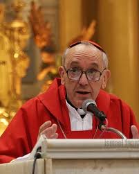 Foto del recuerdo: Jorge Mario Bergoglio en la Catedral de la La Rioja