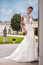 Abito da sposa 2021 scollo a v sirena senza maniche in pizzo abbellimento classico abiti da sposa con treno. Abiti Da Sposa A Sirena Particolari 8a7f6f