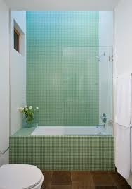 Kleine Bader Mit Badewanne Und Dusche Einrichten 32 Ideen Kleines Bad Einrichten Bad Einrichten Badewanne Mit Dusche