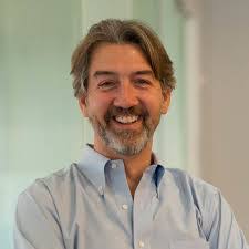 Daniel Binns's Instagram, Twitter & Facebook