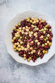 This Kidney Bean And Chickpea Salad Is Ridiculously Easy With Only 5 Ingredients Healthy Deliciou Beans Recipe Healthy Recipes With Kidney Beans Kidney Beans