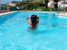 Pool mit insel dieses und 214 weitere bilder zu am samui palace zimmerbilder strandbilder poolbilder bei holidaycheck finden und anschauen. Elbe Pool Surface Island Dreams Your Beach At Home Elbepools
