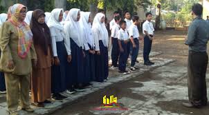 Smp negeri 6 tambun selatan: Hari Pertama Un Smp Pgri Setu Diikuti 20 Siswa Berlangsung Nyaman Bekasi Online