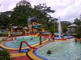 Simak yuk ulasan tentang 10 kolam renang kolam renang yang berlokasi tidak jauh dari pantai teleng ria ini adalah salah satu kolam renang yang layak mendapat predikat 'angker'. Daftar Tempat Wisata Tahun Baru 2020 Di Tasikmalaya