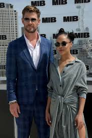 And apparently, that same energy will be. Tessa Thompson And Chris Hemsworth At Men In Black Photocall In London 06 02 2019 Hawtcelebs