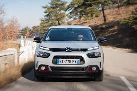 Buying advice for the citroën c4 cactus covering running costs, mpg, fuel economy, reliability and safety, from the expert what car? Citroen C4 Cactus 2017 Specifications Price Photo Avtotachki