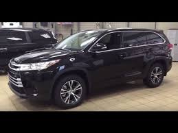 Toyota recently unveiled their 2017 toyota highlander lineup at the nyc auto show. 2017 Toyota Highlander Le Awd Review Youtube