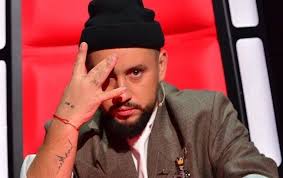Monatik «made with love and rhythm» show билеты: Dmitrij Monatik Stanceval S Synovyami Doma Na Karantine Video Rbk Ukraina Novosti