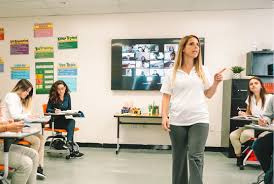 We are establishing your session with academica. Samsung S Display Solutions Help Reimagine The Classroom For One Of The U S S Largest Charter School Support Organizations Academica Samsung Us Newsroom