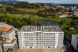 After assistant spells, he started working as a manager in his own right in early 2013, with amateurs f.c. Apartamento T3 1 Vista Cidade