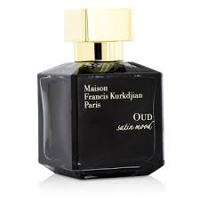 While the perfumers of leading houses have apparently decided that roses today have to smell fresh, green and discreet, kurkdjian has enjoyed creating an unconventional rose scent that is not restrained or even shamefully hidden. Peter Thomas Roth Oud Satin Mood Eau De Parfum Spray Buy To Pakistan Cosmostore Pakistan