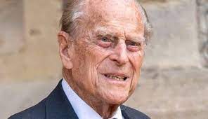 O marido da rainha elizabeth ii, príncipe philip, deixará de participar de compromissos oficiais a partir de setembro, segundo informações divulgadas nesta 5ª feira (3.mai.2017) pelo palácio de buckingham. Vhsj9hnlvp3btm