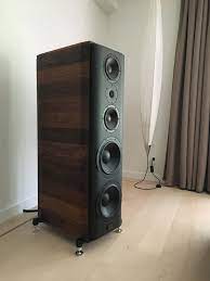 Beautiful 3 Way And Double Vented Audiophile Diy Speakers Made Of Black Mdf Hdf And Oiled Walnut Mtm D Appoli Diy Speakers Speaker Design Diy Audio Projects