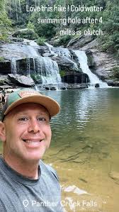 What are some 2-mile hiking trails with water in North Georgia suitable for  kids?