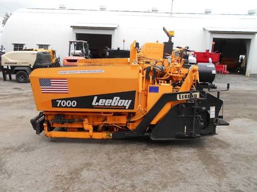 Leeboy 7000 Asphalt Paver