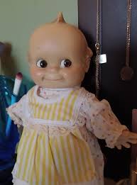 My newest Vintage Carnival Chalkware Kewpie doll from 1920s💛💛just dolled  it up💗💗💗