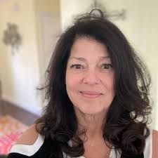 RHOSLC Lisa Barlow always calling her cyber security team and threatening  to sue her cast is really getting tired