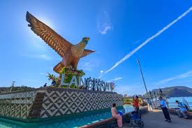 .tempat makan yang best yang terdapat di sekitar langkawi yang kami dah cuba sendiri dan juga cadangan dari mereka yang sudah berkunjung ke langkawi. 10 Tempat Makan Menarik Di Langkawi Wajib Di Cuba Tripjalan