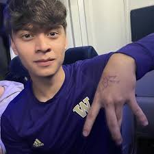 Husky Band Mellos 🌹💜💛 (@huskymellos) • Instagram photos and videos