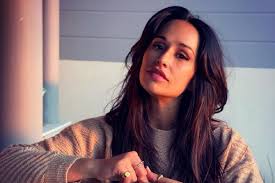Isso não dava pra fazer vários programas, não é? Rita Pereira Revela A Ma Experiencia Na Perda Da Virgindade Foi No Sitio Errado