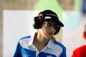 Korakaki has been a member of the greek national team since 2010. Kh3hegijk Zpkm