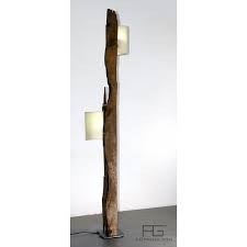 L'ouverture du haut provient sans doute d'un noeud du bois. Lampe En Bois Flotte Poutre De Bois Artisanat D Alsace Agtrema