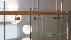 ราวก นตกกระจกเทมเปอร ใส หนา 12 มม ต วานนท พ นไม ลาม เนต ระเบ ยงกระจก ผ าม าน