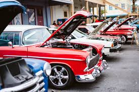 Are you also looking for car shows near me this weekend? Saturday Nite Classic Car Cruise Old Town Usa