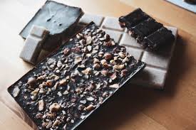 Schokolade besteht zu beträchtlichen teilen aus fett und zucker. Einfach Gesunde Schokolade Selber Machen Ohne Raffinierten Zucker
