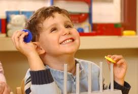 Para los niños, completar un rompecabezas no es tarea sencilla. La Once Nos Habla Sobre Los Juegos Para Ninos Ciegos Hop Toys