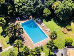 Watch premium and official videos free online. A Pensar No Verao Lisbon Marriott Hotel Abre A Piscina A Todos Hoteis Publico