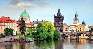 V souvislosti s aktuální pandemickou situací a jejím rozvolňování epidemiologických opatření projednané vládou české republiky ze dne 5. Charles Bridge Karluv Most Prague Tickets Tours Book Now