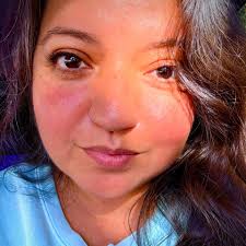 Is there any other food or drink vendors open early other than Coney corner?