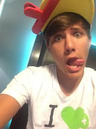 Scarlett Weber (@ladypirate2021)