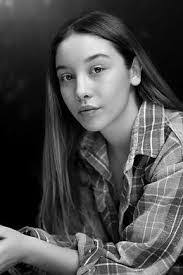 Jasmine Hyde's Instagram, Twitter & Facebook