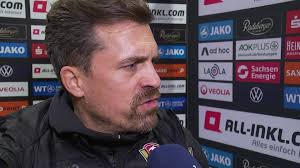 Dynamo-Coach Stamm: "Verletzung und rassistische Beleidigung trüben Freude"