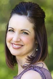 Carrie Cole's Instagram, Twitter & Facebook