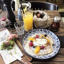 Mes Meilleurs Brunchs A Paris Le Dimanche Et Pas Chers En 2020 Brunch A Paris Brunch Brunch Cafe