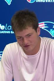 Patriots QB Drake Maye reflects