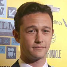 She is perhaps best known for her role on hbo's entourage as sloan mcquewick, as well as the love interest of adam sandler in the movie you don't mess with the zohan. Emmanuelle Chriqui Schauspieler Von Women In Trouble World Of Games