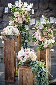 Wedding Ceremony Decor 2 04202016 Km Modwedding Wedding Pillars Wedding Ceremony Flowers Ceremony Flowers