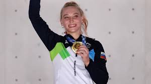 As expected, janja garnbret finishes the combined with gold, making her double world champion this year (bouldering, combined), with a silver medal in lead. 0w5ue0wfs1tiym