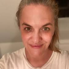 Sarah Ruddy Hamilton (@drsjbr) • Threads, Say more