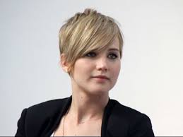 We also have price and style inspiration guides. Jennifer Lawrence Golden Globes Pixie Haircut Tutorial Youtube
