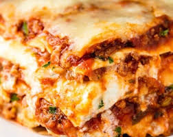 Vous Cherchez Une Bonne Tres Bonne Recette De Lasagne Maison Style Maman A Ajouter A Votre Livre De Recette Personnelle Lasagna Recipe Food Homemade Lasagna