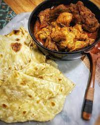 Dinusha Sigera On Instagram Homemade Godamba Roti With Chicken Curry Srilankanfoods Godambaroti Chickencurry Homemadefo Curry Chicken Roti Curry